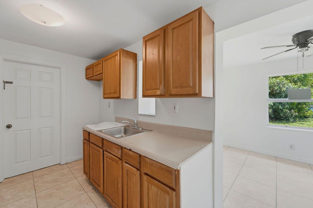 1500 W 13th Street W, Riviera Beach, FL 33404 Photo