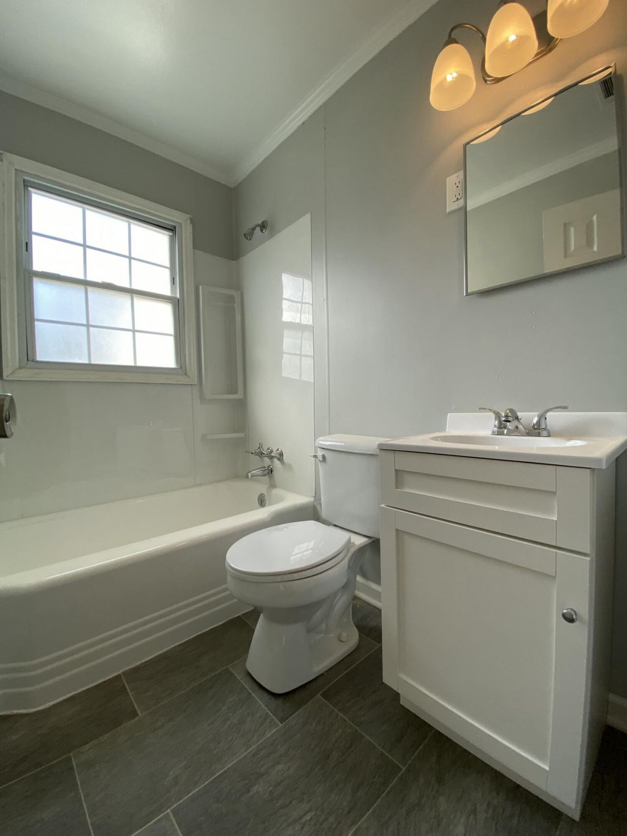 320 Breland Street Photo 9