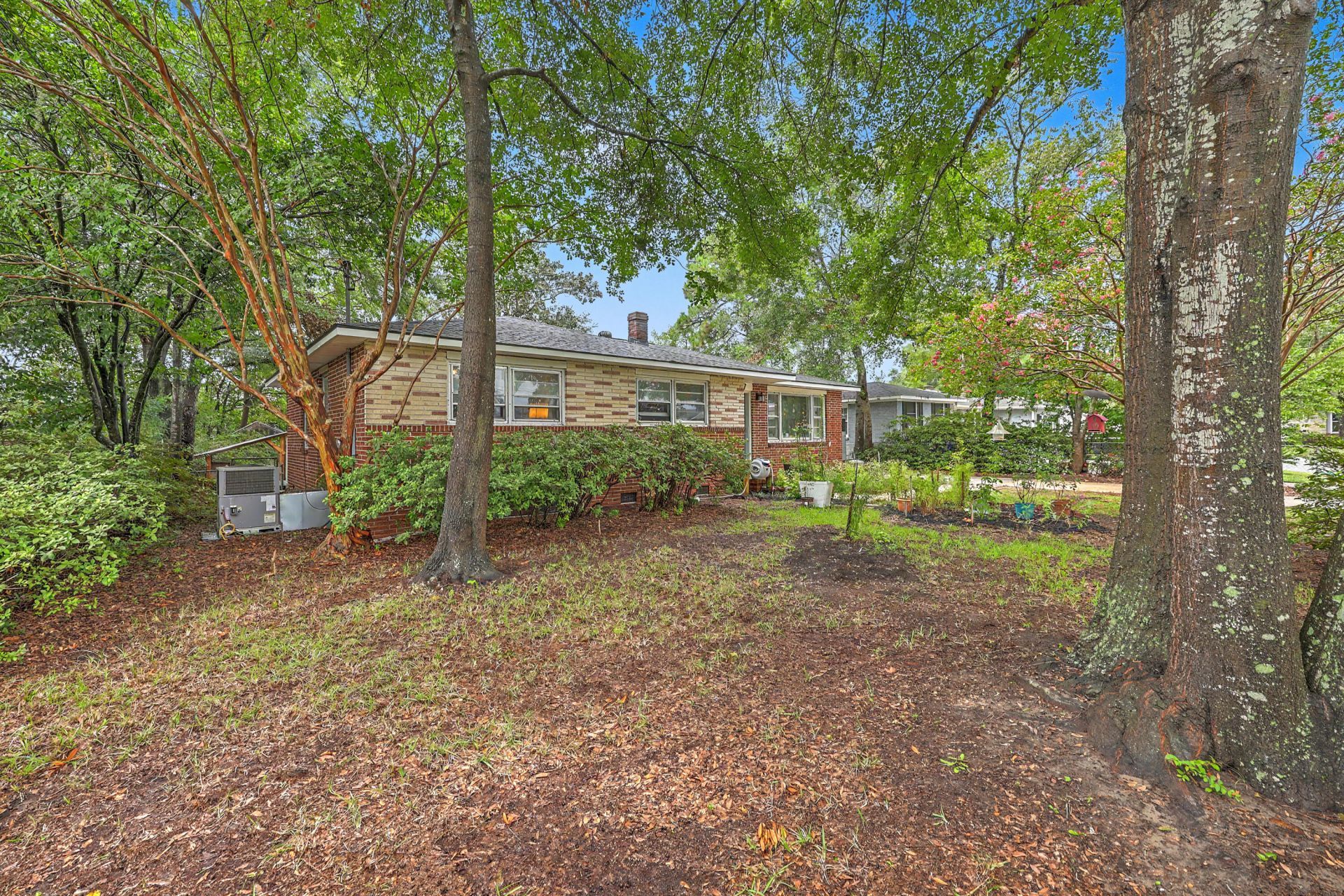 5517 Gale Street Photo 4
