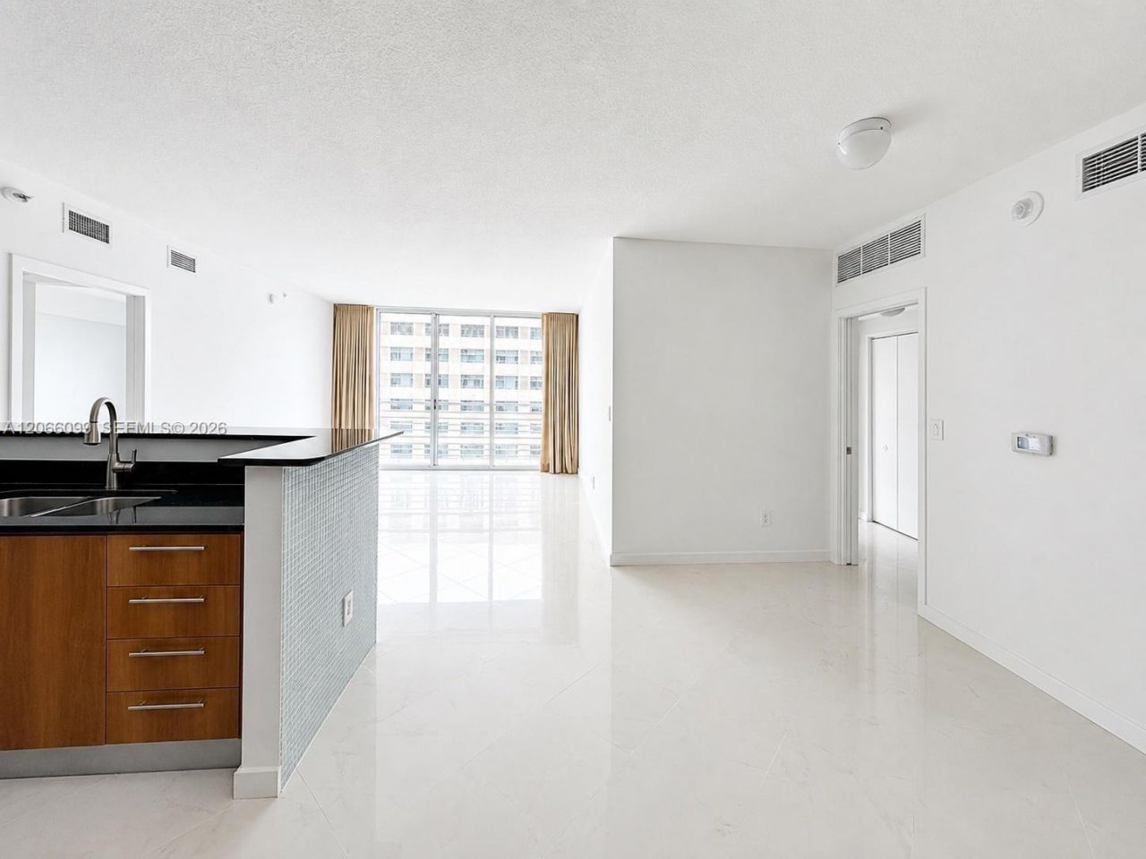 335 S Biscayne Blvd, Unit 3408, Miami, FL 33131 Photo