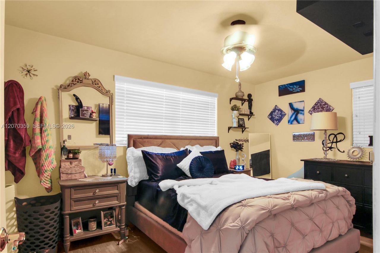 7690 NW 16th Ct , Pembroke Pines, FL 33024 Photo