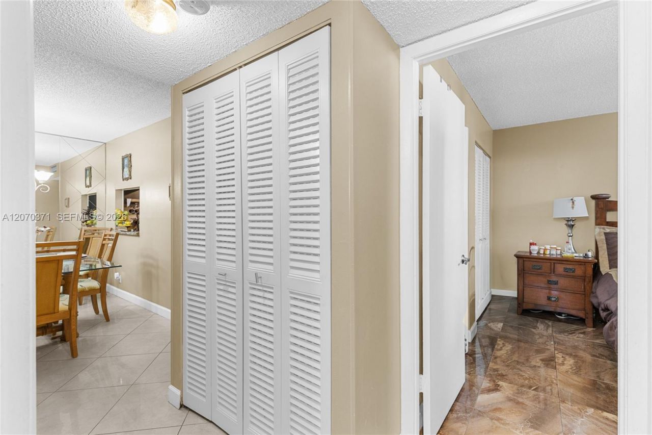 3170 Holiday Springs Blvd, Unit 6-105, Margate, FL 33063 Photo