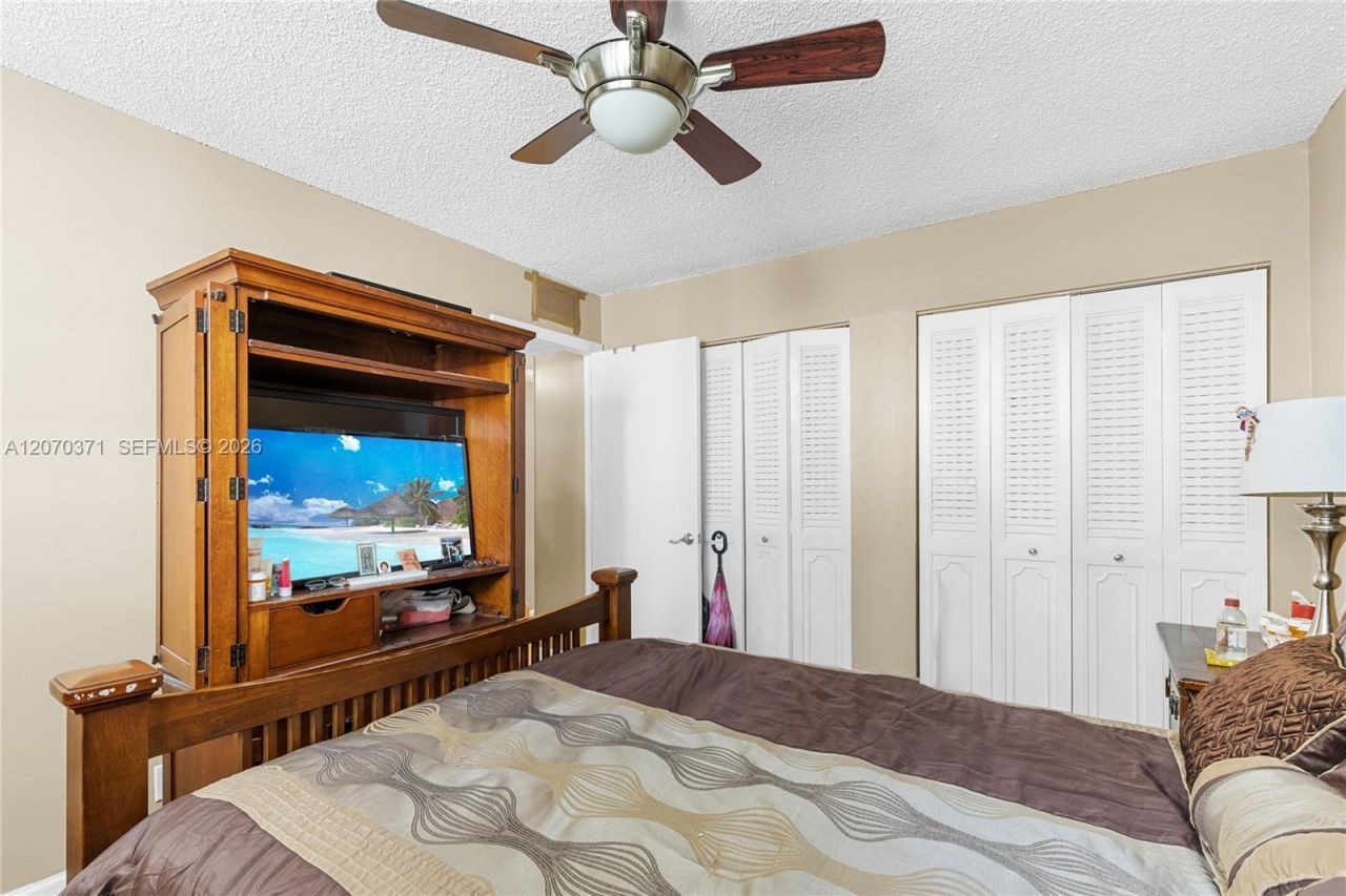 3170 Holiday Springs Blvd, Unit 6-105, Margate, FL 33063 Photo