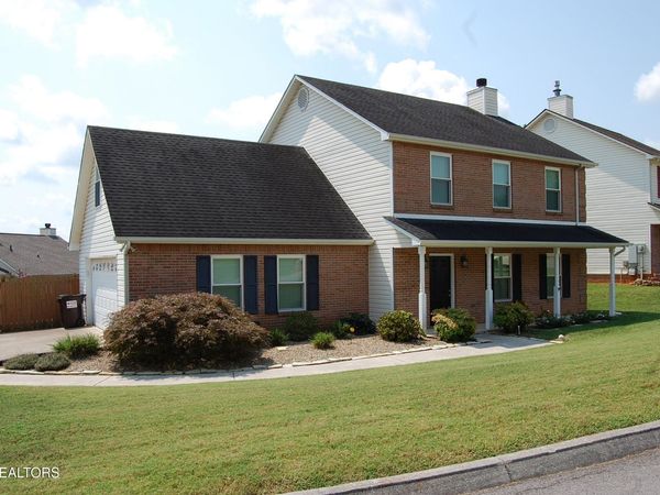 1327 Chatam Ridge Lane, Knoxville, TN 37932