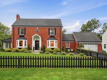 6501 Crestridge Circle, Columbia Twp, OH 45213