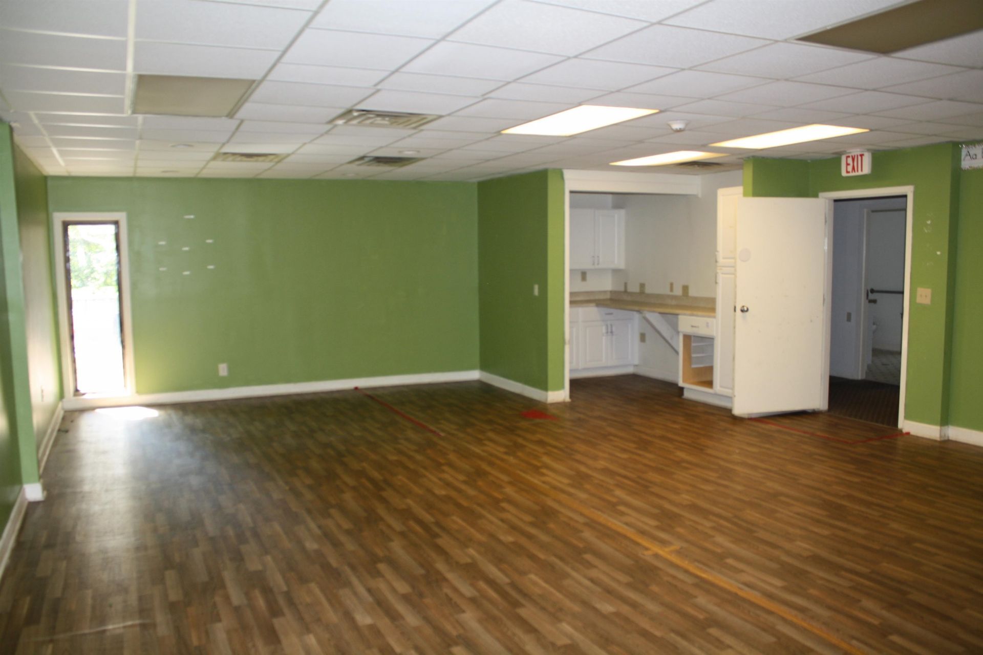 2185 N Fraser St. Photo 9