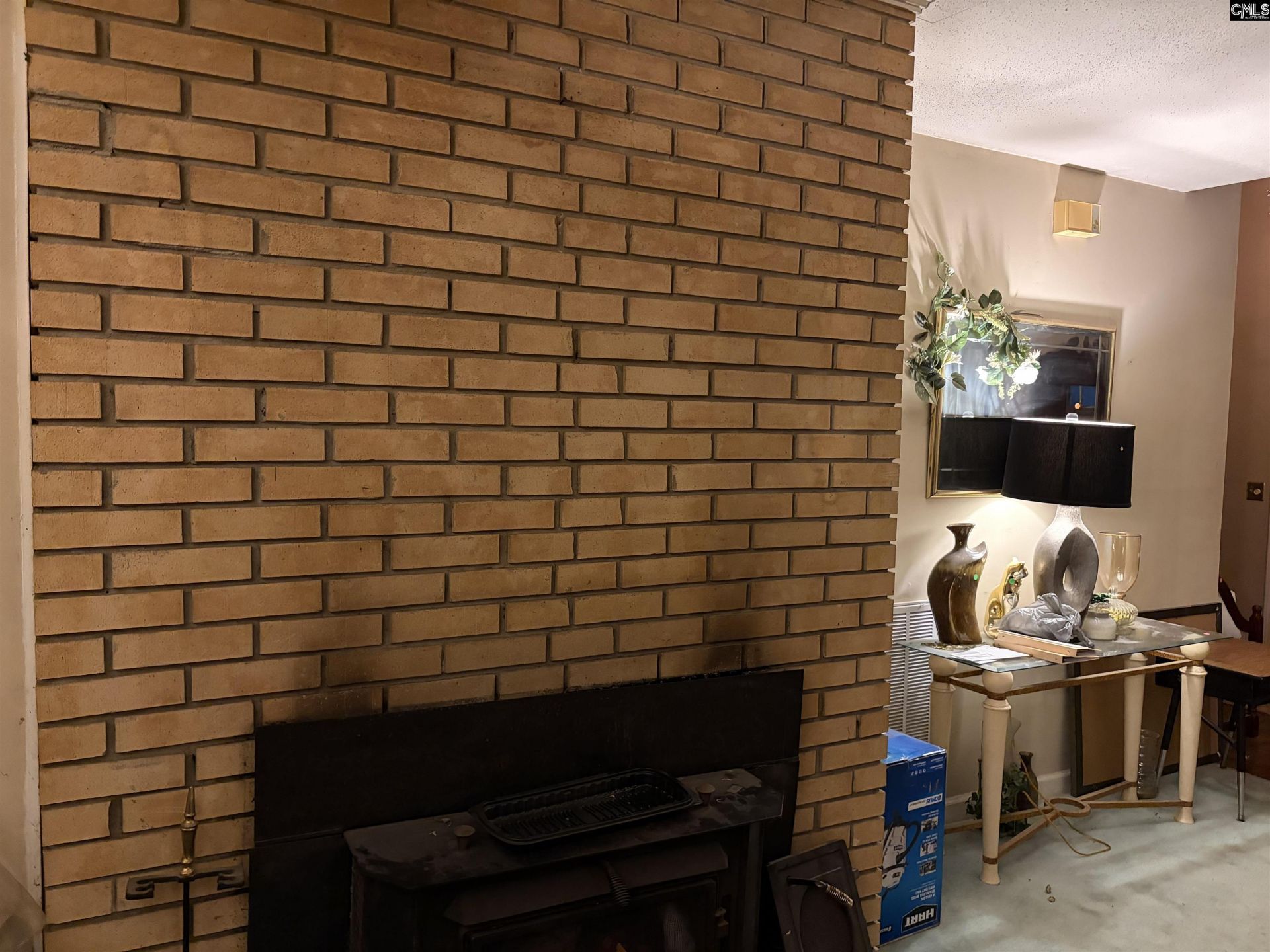 345 Marion Street Photo 10
