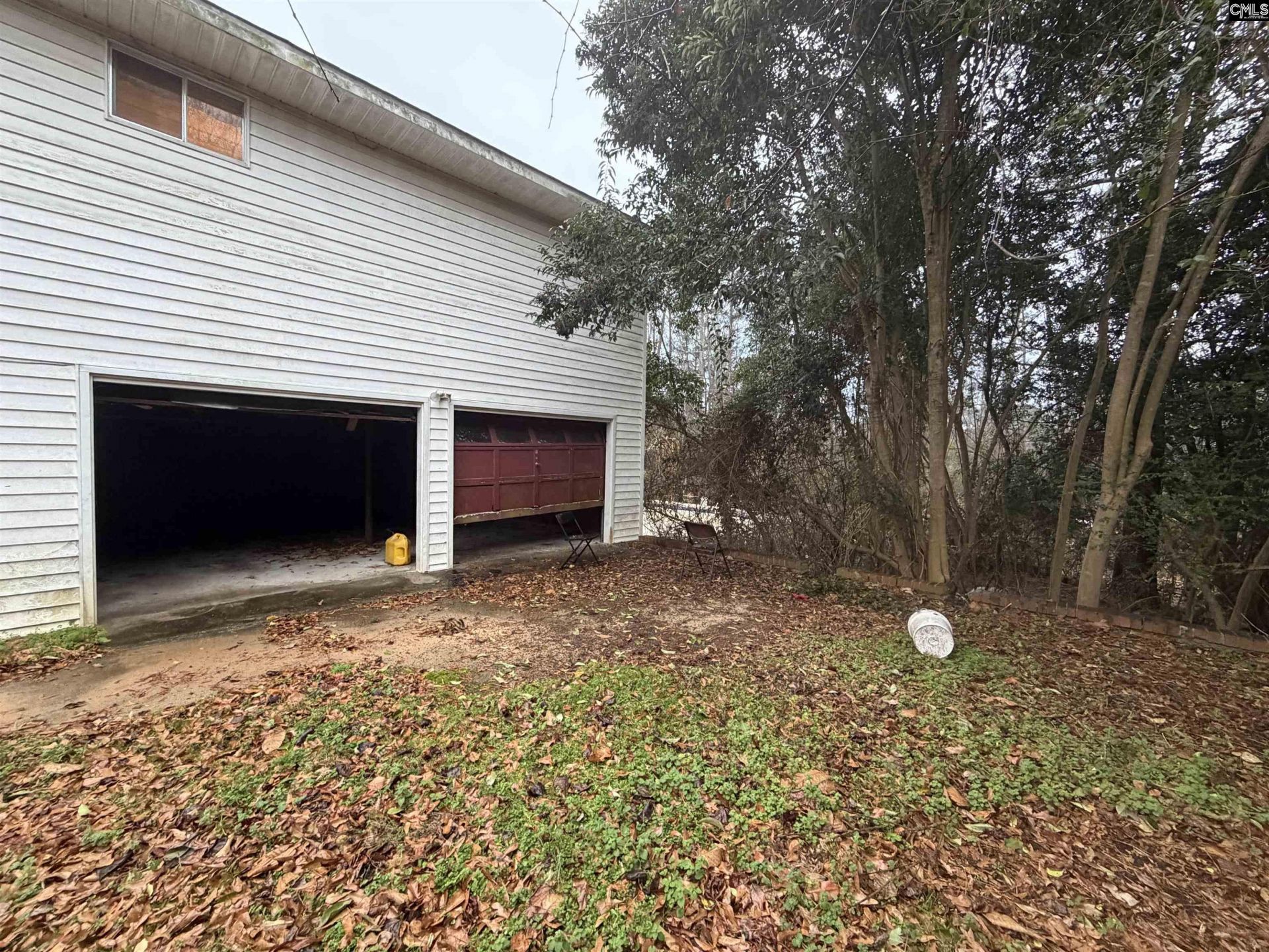 345 Marion Street Photo 16