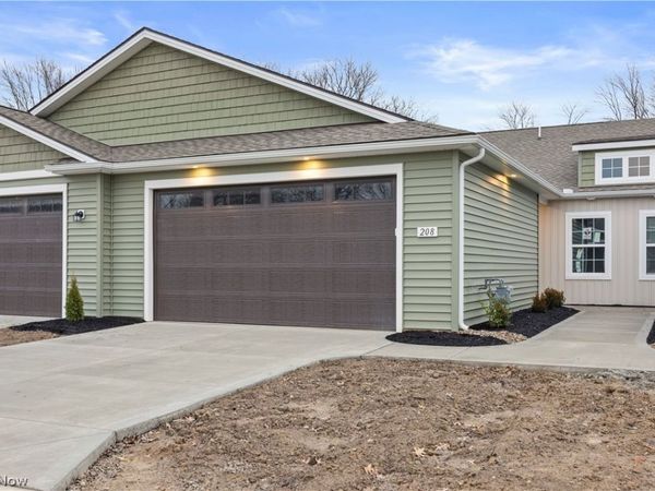 509 Eldemire Lane , Elyria, OH 44035