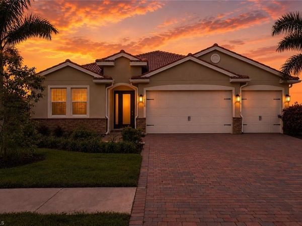 NAPLES, FL 34114