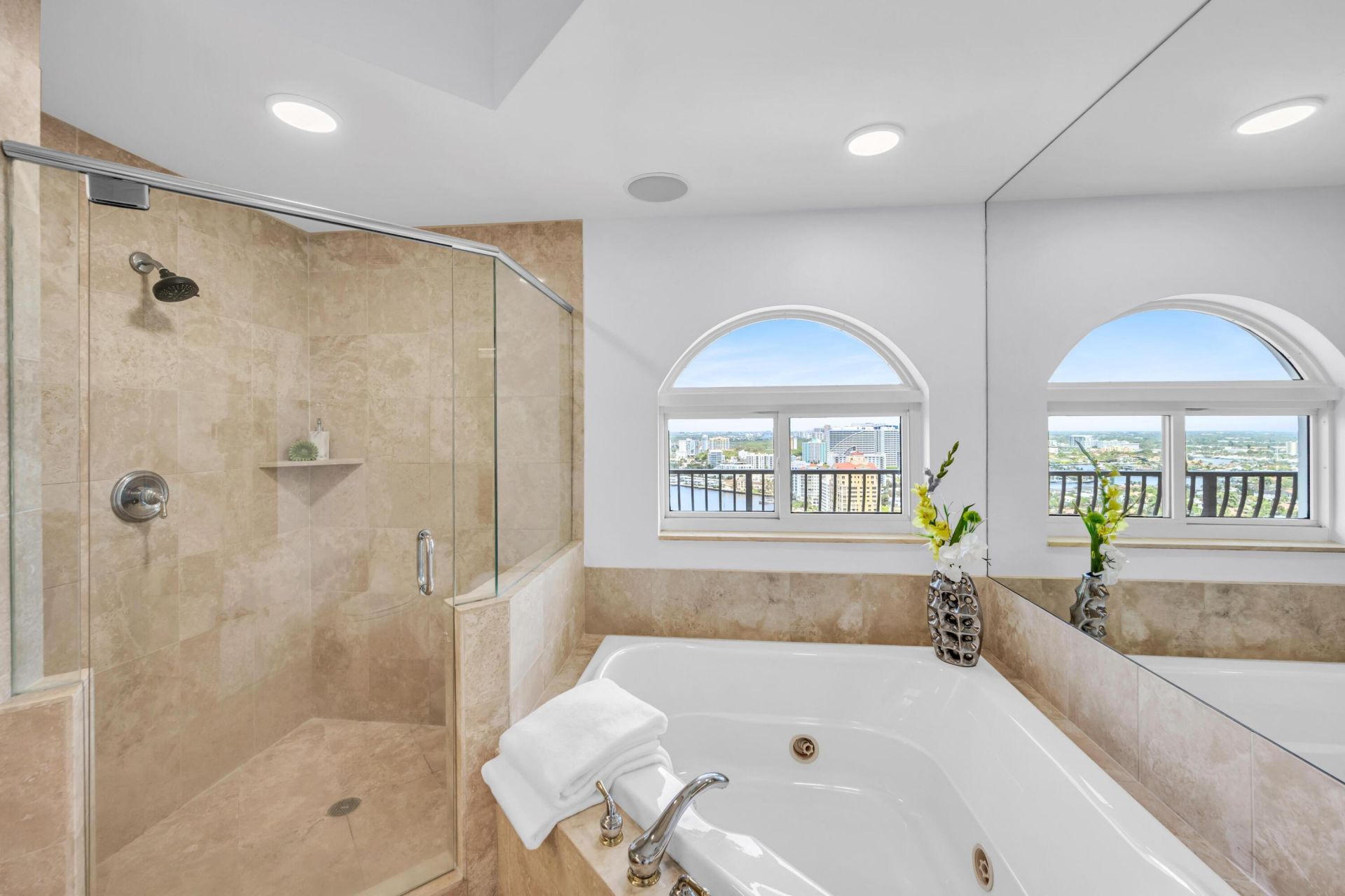 100 S Birch Road, Unit 2705D, Fort Lauderdale, FL 33316 Photo