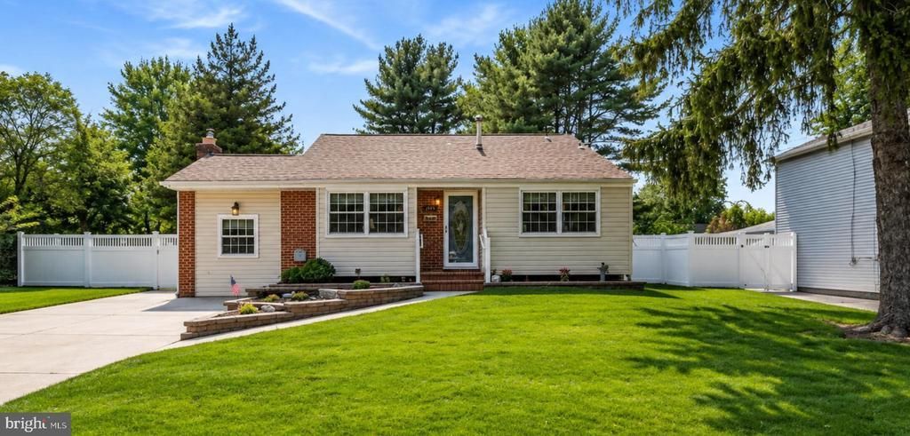 259 Jackson Road, Mantua, NJ 08051 Main Photo