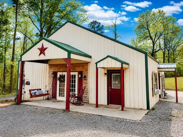 89 Leach Rd , Huntingdon, TN 38344