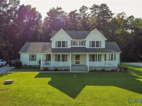 27089 Britt Lane, Dinwiddie, VA 23805