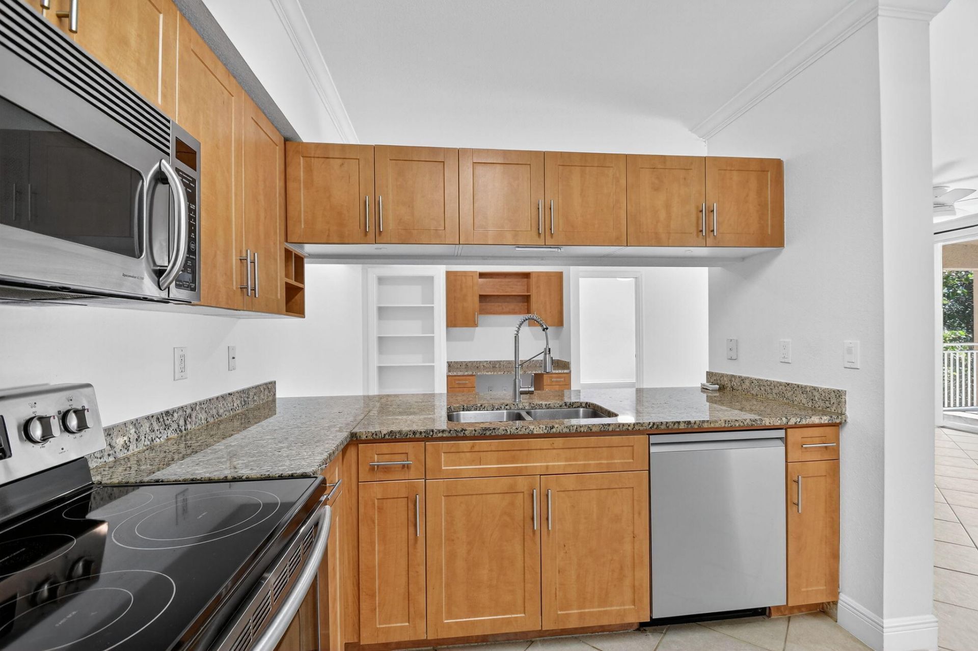 6511 Emerald Dunes Drive, Unit 304, West Palm Beach, FL 33411 Photo