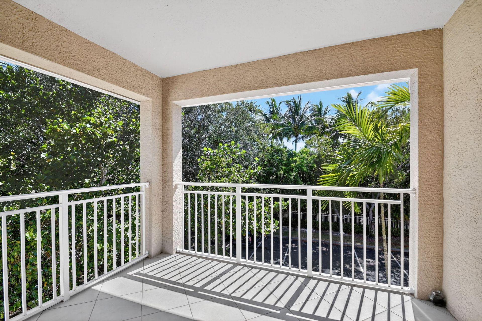 6511 Emerald Dunes Drive, Unit 304, West Palm Beach, FL 33411 Photo