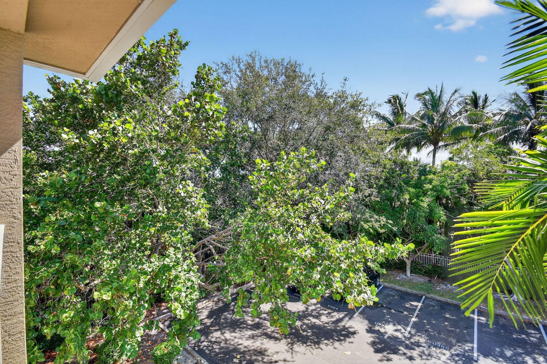 6511 Emerald Dunes Drive, Unit 304, West Palm Beach, FL 33411 Photo