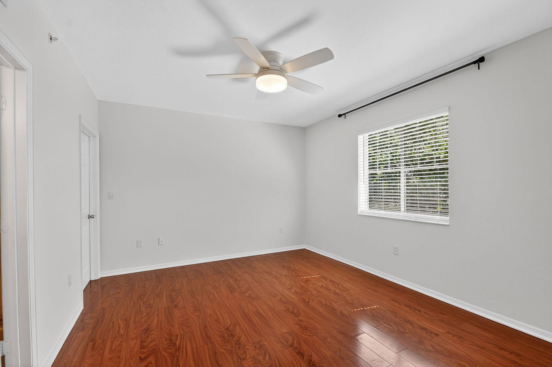 6511 Emerald Dunes Drive, Unit 304, West Palm Beach, FL 33411 Photo