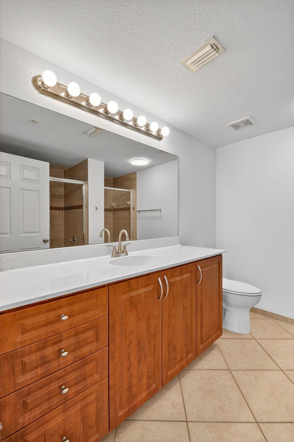 6511 Emerald Dunes Drive, Unit 304, West Palm Beach, FL 33411 Photo