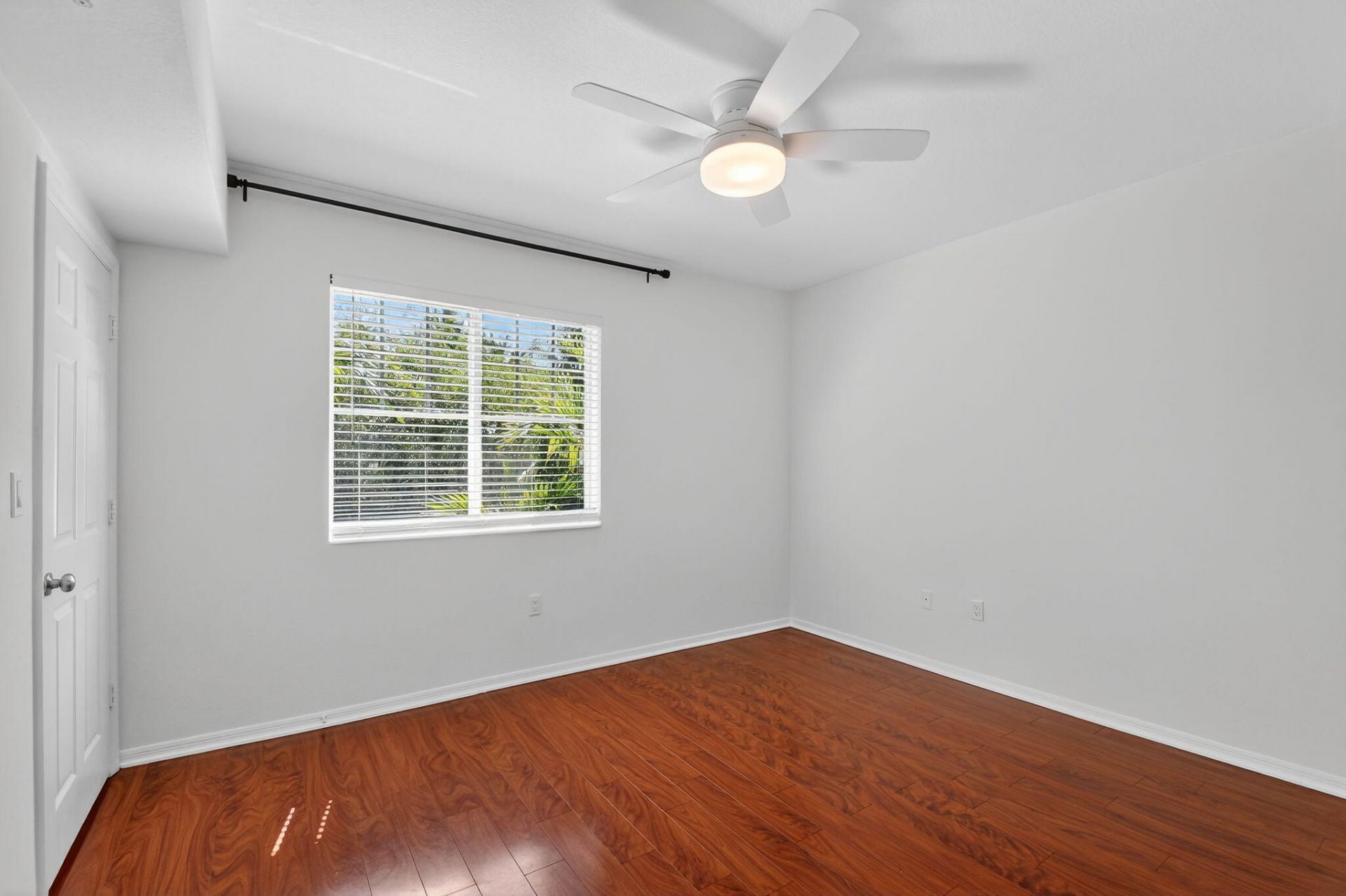 6511 Emerald Dunes Drive, Unit 304, West Palm Beach, FL 33411 Photo