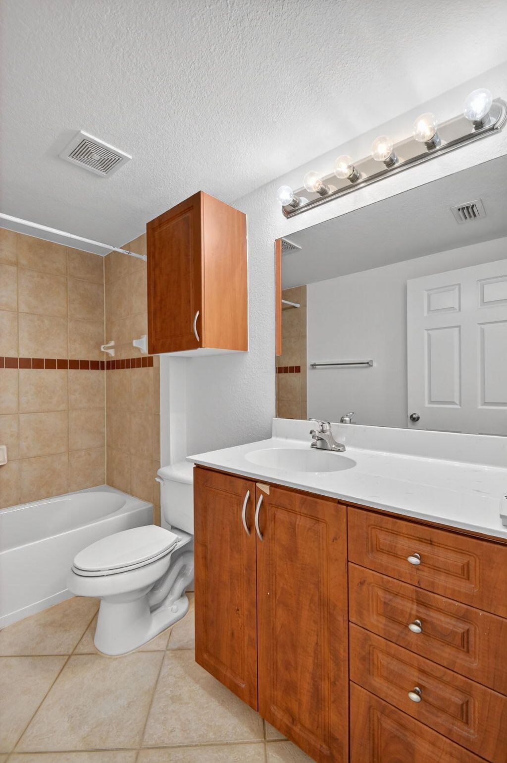 6511 Emerald Dunes Drive, Unit 304, West Palm Beach, FL 33411 Photo