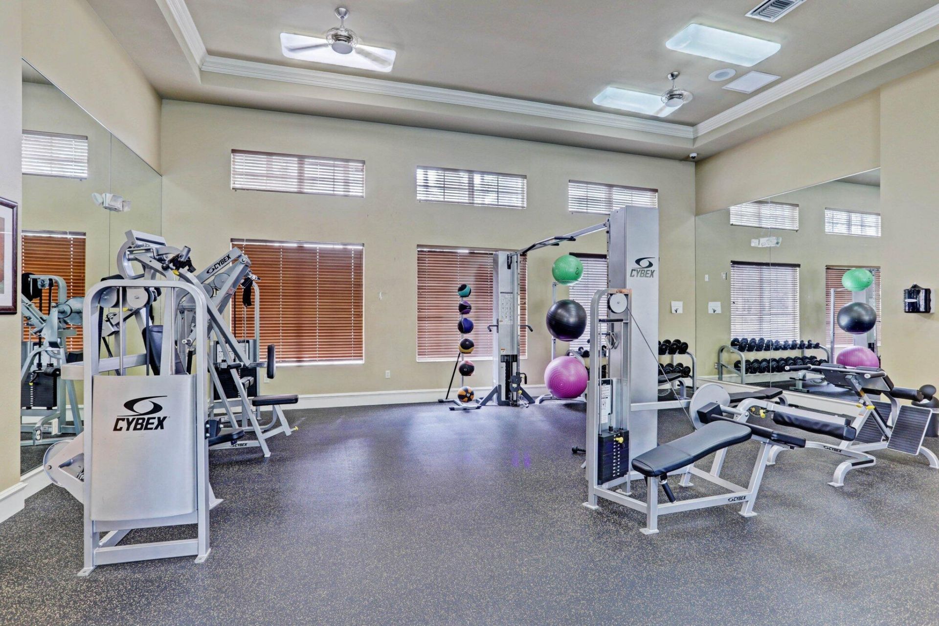 6511 Emerald Dunes Drive, Unit 304, West Palm Beach, FL 33411 Photo