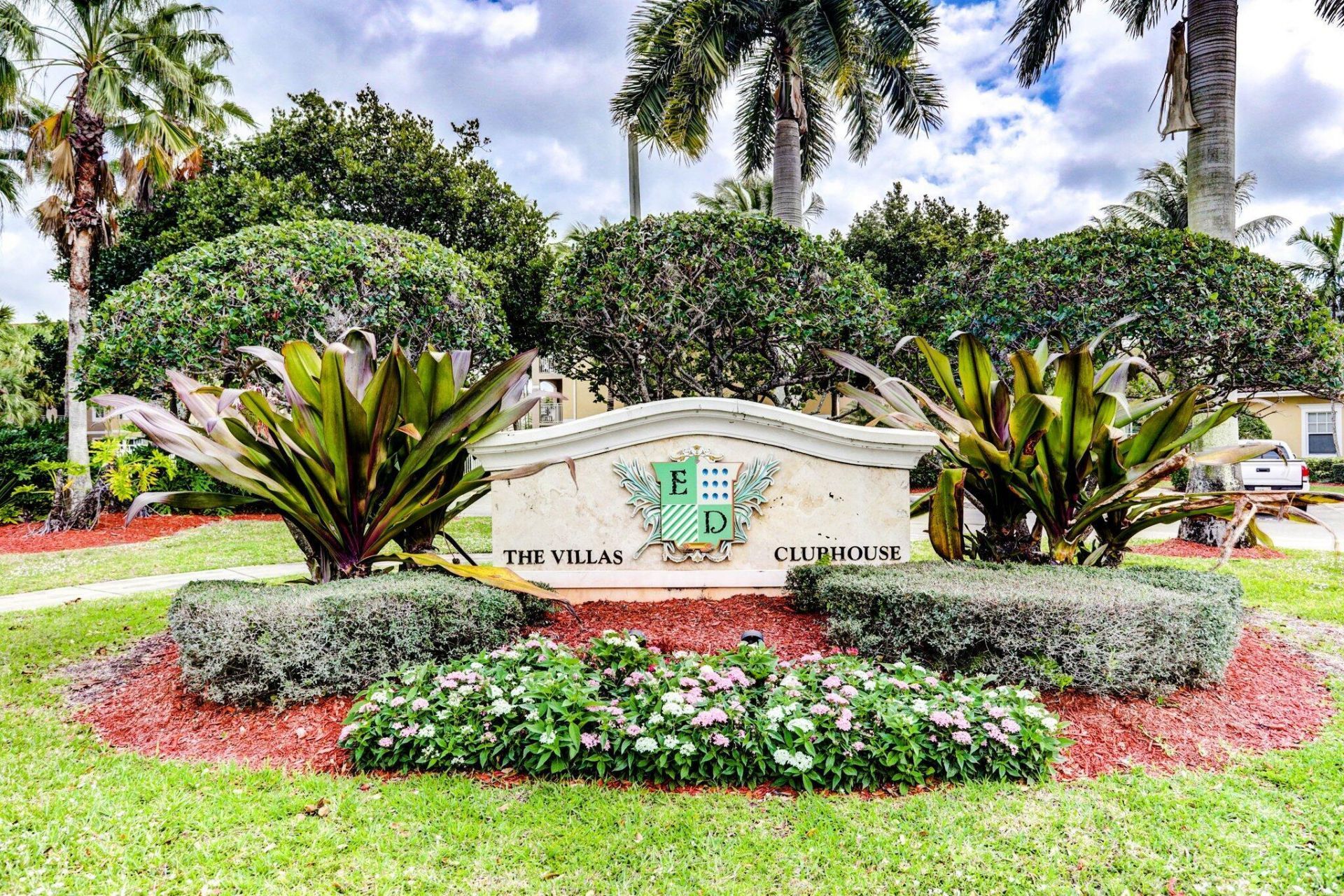 6511 Emerald Dunes Drive, Unit 304, West Palm Beach, FL 33411 Photo