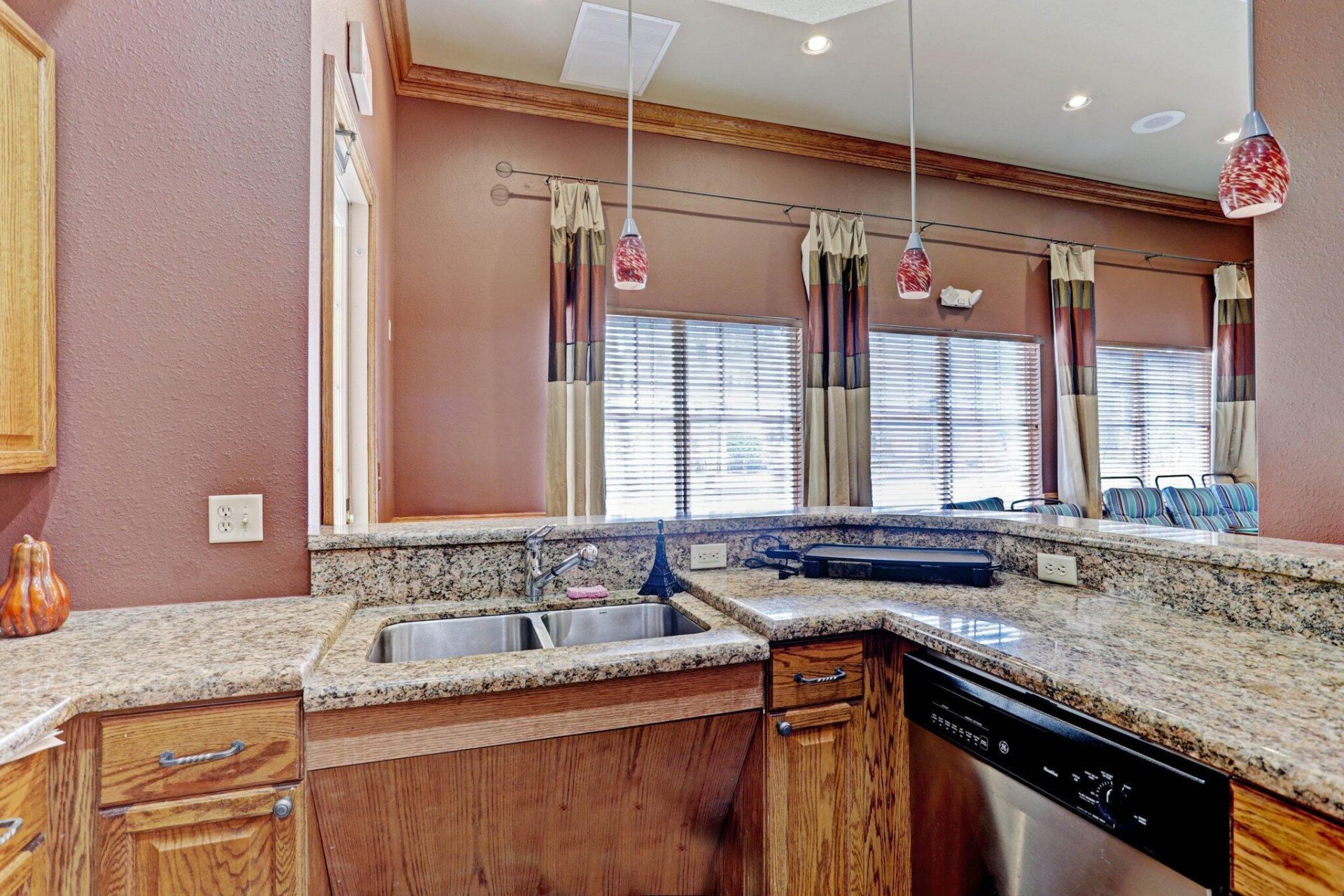 6511 Emerald Dunes Drive, Unit 304, West Palm Beach, FL 33411 Photo