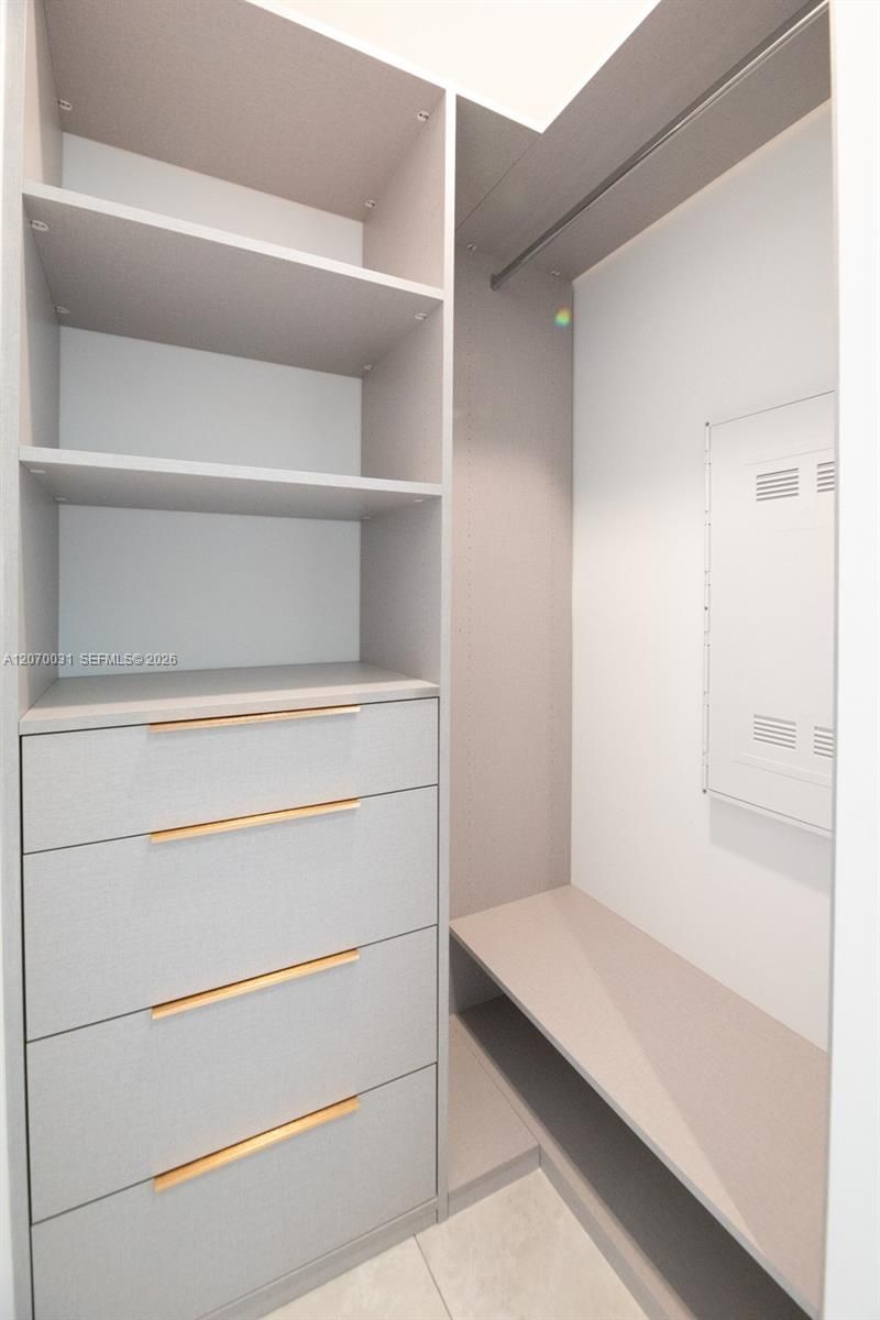 2678 Tigertail Ave, Unit 1403, Coconut Grove, FL 33133 Photo