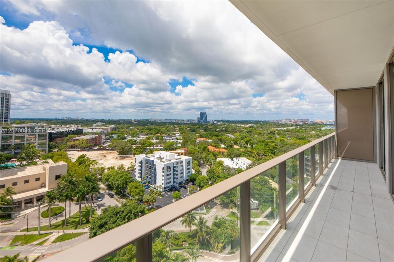 2678 Tigertail Ave, Unit 1403, Coconut Grove, FL 33133 Photo