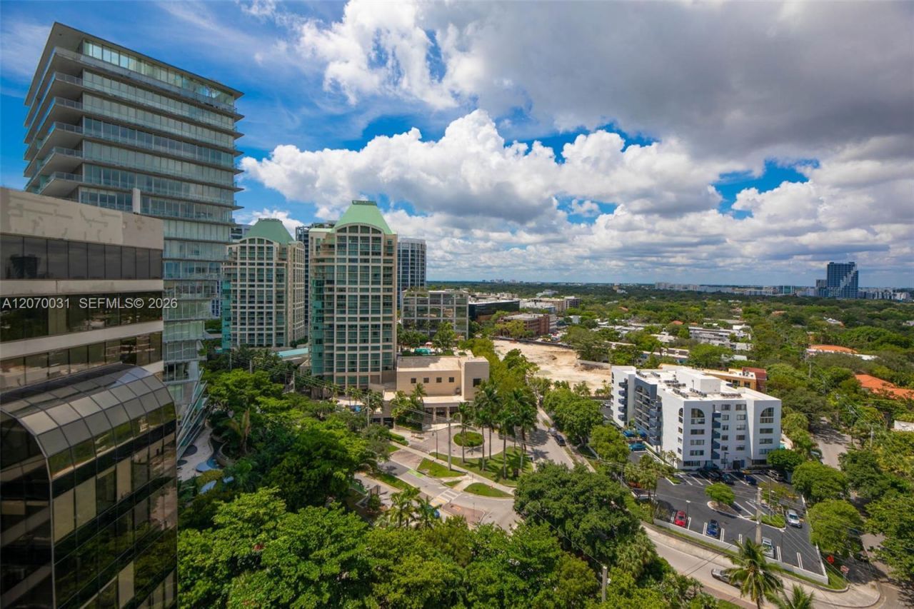 2678 Tigertail Ave, Unit 1403, Coconut Grove, FL 33133 Photo