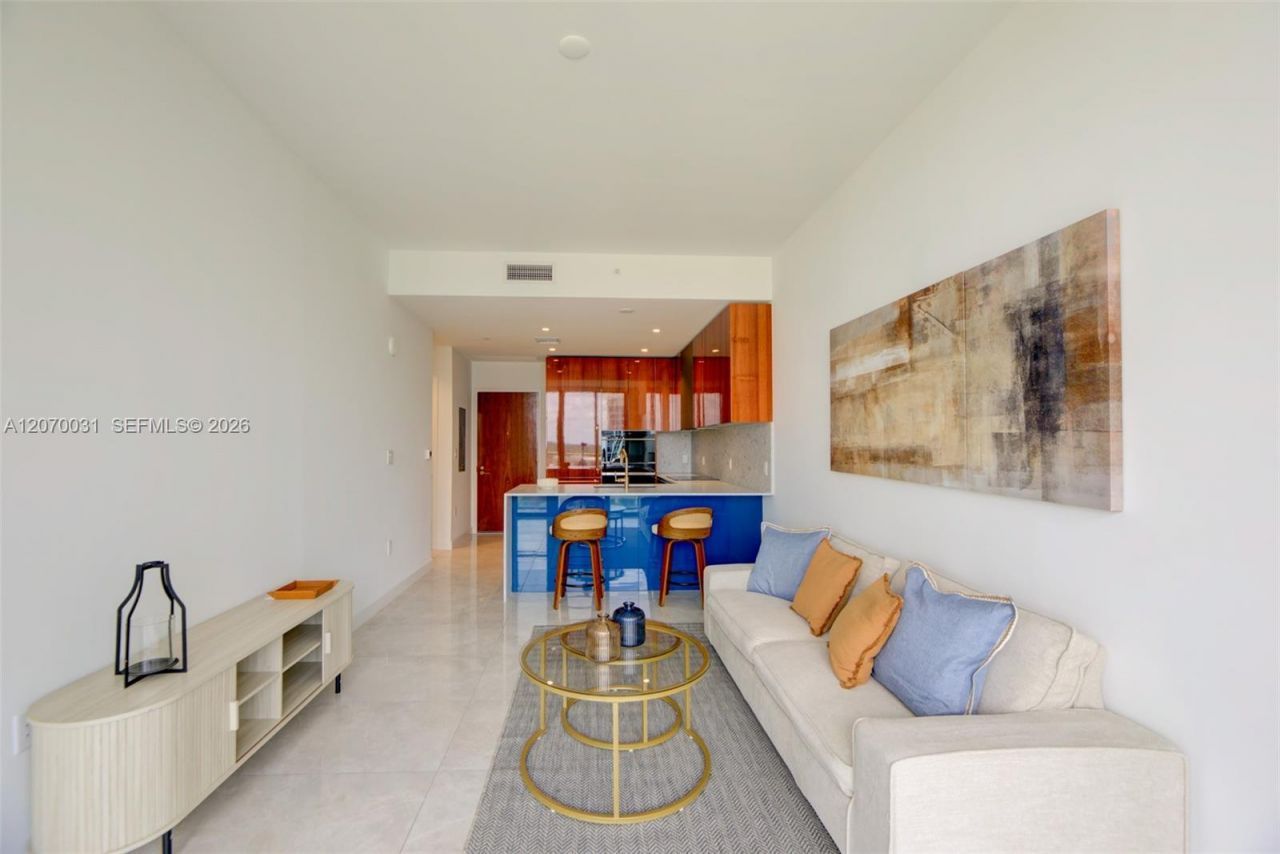 2678 Tigertail Ave, Unit 1403, Coconut Grove, FL 33133 Photo