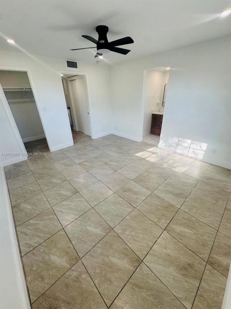 2502 Harding St, Unit 2, Hollywood, FL 33020 Photo