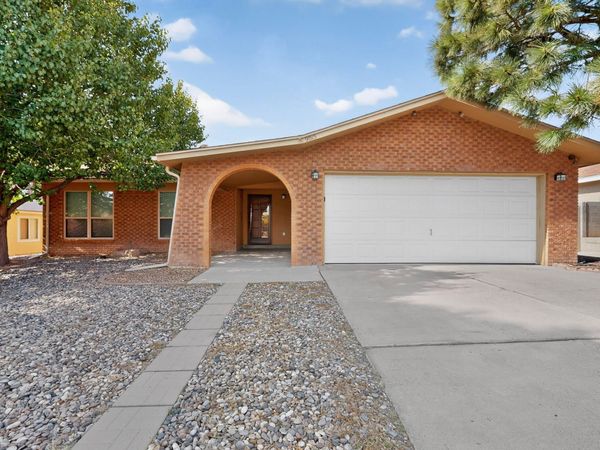 9015 FREEDOM Way NE, Albuquerque, NM 87109