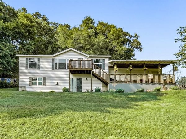 1318 S Gooder Avenue, Eau Claire, WI 54703