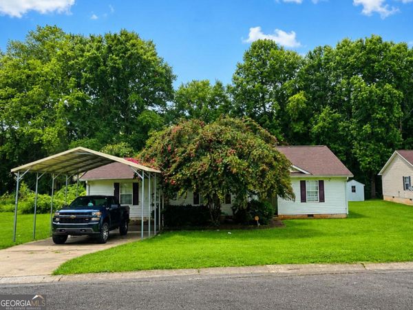 127 Woodridge Circle, Lagrange, GA 30241