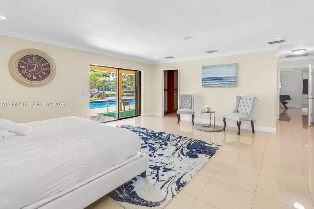 437 Holiday Dr, Hallandale Beach, FL 33009 Photo
