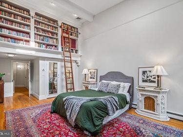 156 N 3RD STREET, PHILADELPHIA, PA 19106