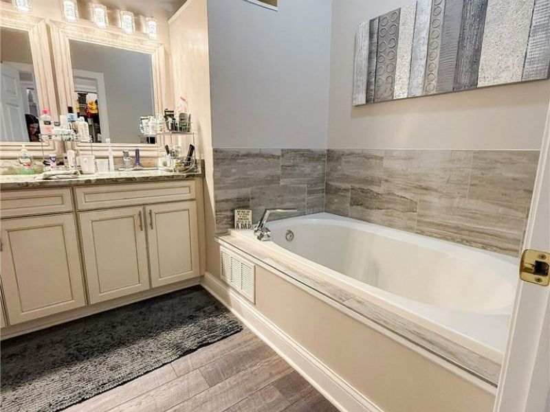 6434 St Augustine Drive NW, Canton, OH 44718 Photo 28