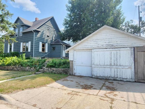 437 7th Street NE, Staples, MN 56479