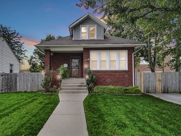 16230 Lowell Avenue , South Holland, IL 60473