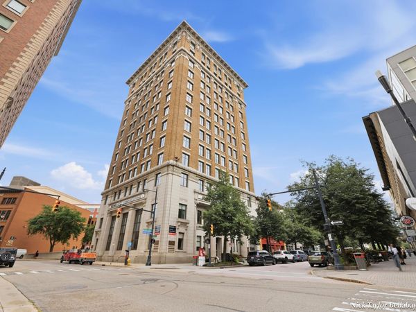 60 Monroe Center Street NW, Unit 7C, Grand Rapids, MI 49503