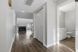 22 Royalgate Drive photo 4