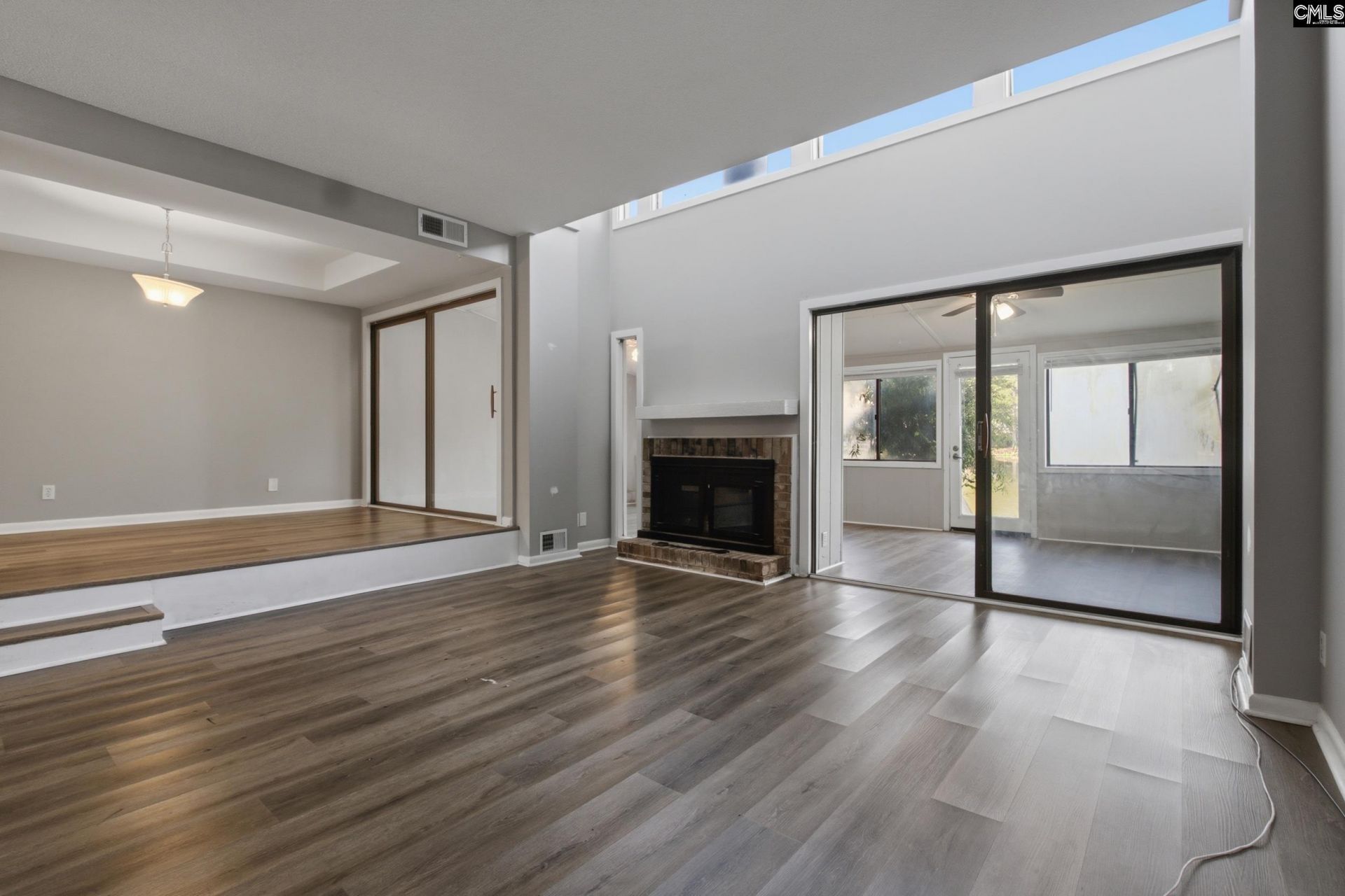22 Royalgate Drive Photo 4