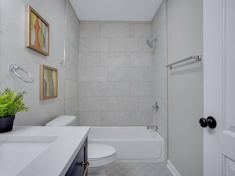 295 W Park Avenue, Columbus, OH 43223 Photo 17