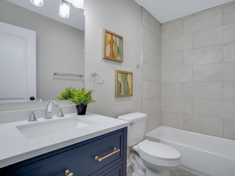 295 W Park Avenue, Columbus, OH 43223 Photo 18