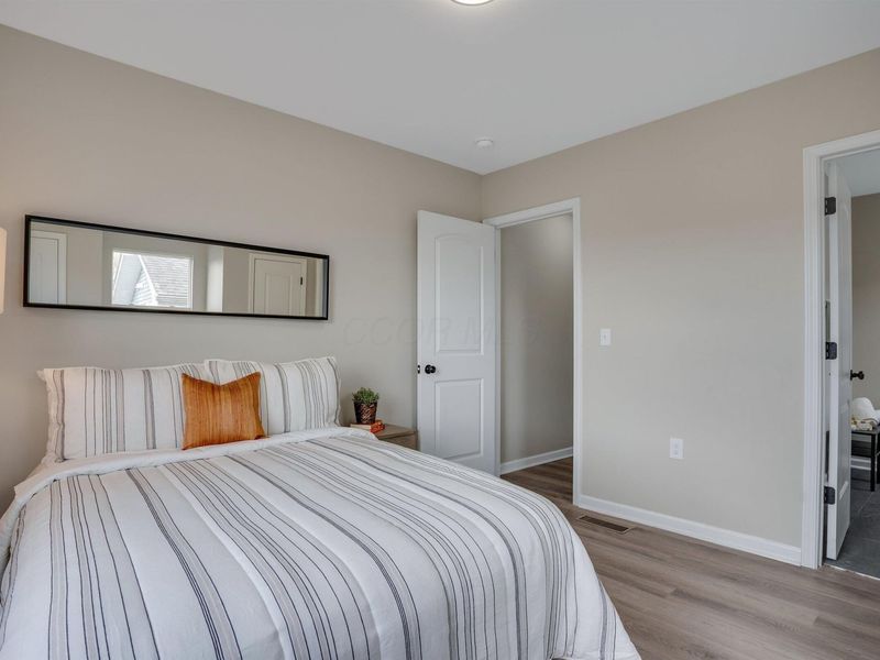 295 W Park Avenue, Columbus, OH 43223 Photo 22