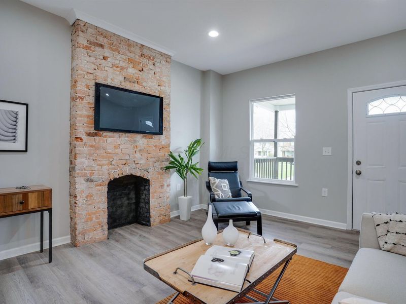 295 W Park Avenue, Columbus, OH 43223 Photo 6