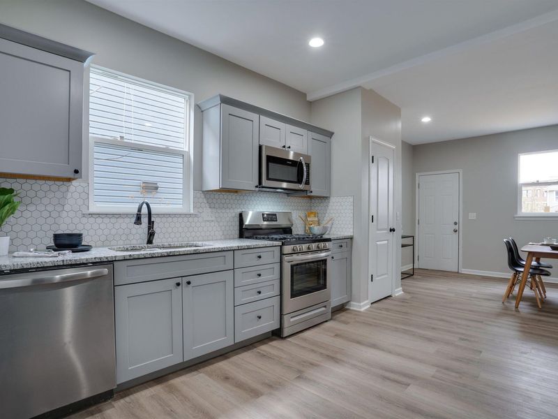 295 W Park Avenue, Columbus, OH 43223 Photo 7