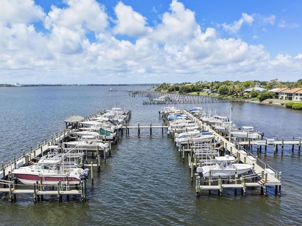 1600 NE Dixie Highway, Unit 4-107, Jensen Beach, FL 34957